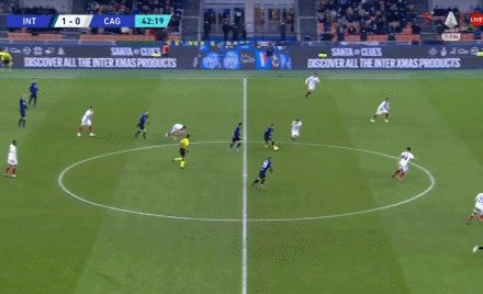 1639346776546083162.gif